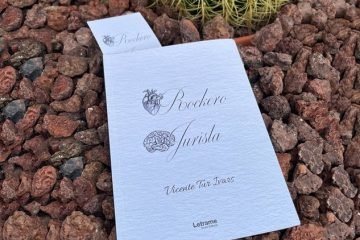 Vicente Tur Ivars mezcla la energía del rock con la disciplina jurídica en su debut con Corazón Rockero, Cerebro Jurista