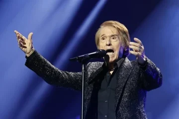 Cantante español Raphael sufre un linfoma cerebral y ya recibe tratamiento