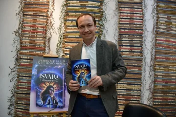 José Pablo Miguélez consolida su éxito con «Isvara y el fuego interno