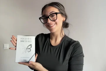 Laura Galisteo Romero transforma el dolor en palabras con su primer libro