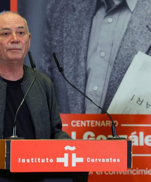 Muere Xuan Bello a los 60 años, escritor asturiano de vocación universal
