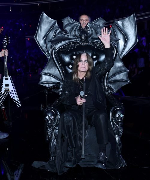 Ozzy Osbourne, leyenda del ‘heavy’, se despide de los escenarios en un gran concierto con los miembros originales de Black Sabbath