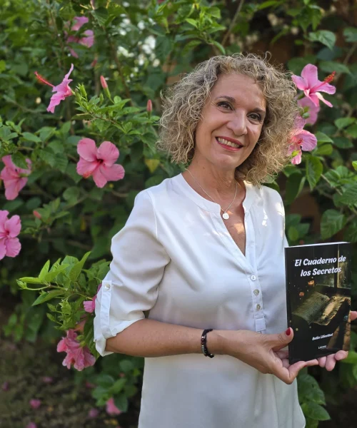 Mª Belén Lilienthal Márquez presenta su primera novela: una historia de secretos, memorias y redención