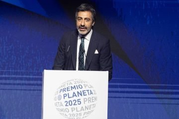 El polemista Juan del Val gana el Premio Planeta 2025