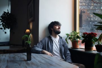 David Uclés, del anonimato a fenómeno literario en tiempo récord: “Los antidepresivos me van bien”