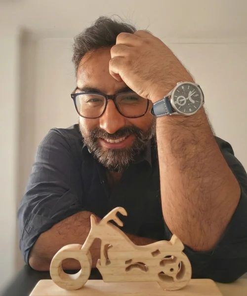 Carlos Andrés Felipe Novoa cuestiona el mito del viaje en Rodar o Morir, Quiero una Moto® Vol.2