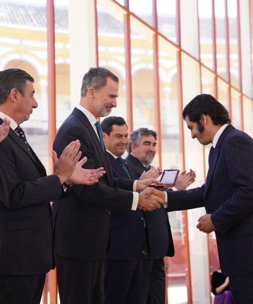 La muy seria papeleta del empresario Garzón y la extraña nobleza de la Real Maestranza de Sevilla