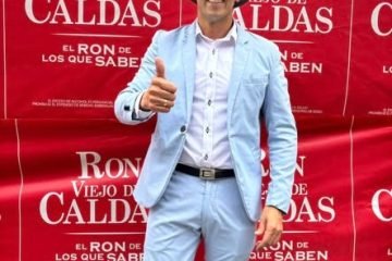 Un marinillo en la final del Festival Nacional de la Trova