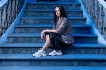 Alicia Álvarez Vaquero, ensayista: “Repetimos lo de ‘soy mi peor enemiga’, pero la raíz de ese autosabotaje está en la familia”