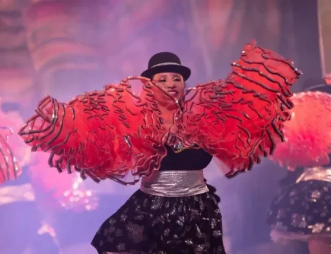 “Danzando en el cielo” une el folklore de Europa y América