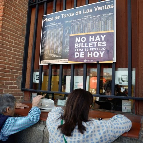 La Feria de San Isidro, un producto consolidado a pesar del público jaranero, la ausencia de Morante y la pesadez extenuante de los toreros