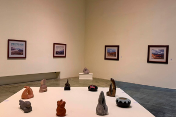 Homenajean a escultora Juana Valdez con expo en Ceart Rosarito