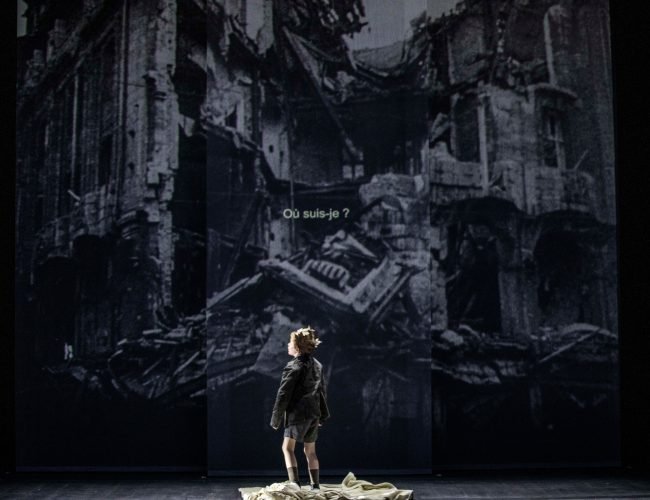 Mozart intenta (infructuosamente) inyectar optimismo en el Festival d’Aix-en-Provence