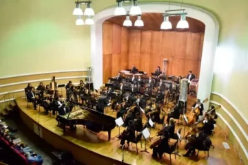 Sinfónica revive la música de las películas bolivianas