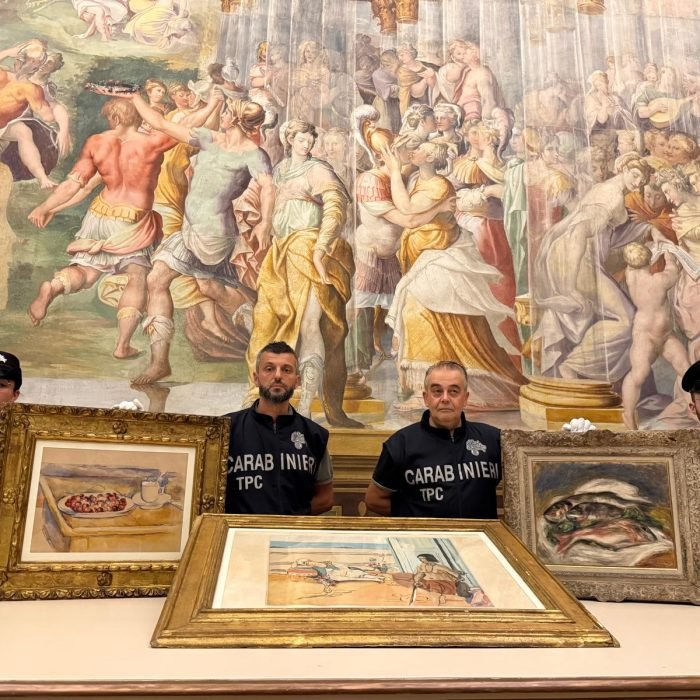 La secuencia del robo de un Renoir, un Matisse y un Cèzanne de una colección privada que ahora ha recuperado la policía italiana