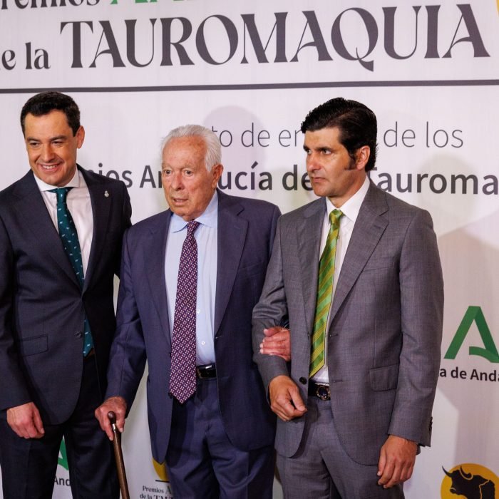 Curro Romero recibe el alta y se recupera en su domicilio