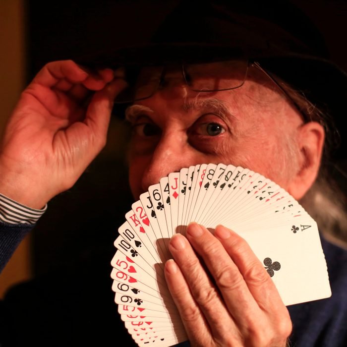 Tamariz luchó contra una magia dormida