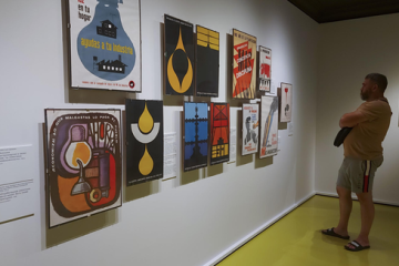 El cartel cubano celebra el centenario de Fidel con una gran exposición en el Museo Pushkin de Moscú