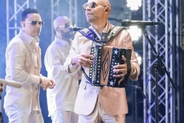 El Prodigio y la Súper Banda estremecen el Arena del Cibao