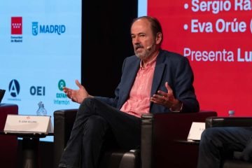Juan Villoro y la lectura en tiempos de IA: “El informe PISA demuestra que la capacidad lectora ha disminuido significativamente”